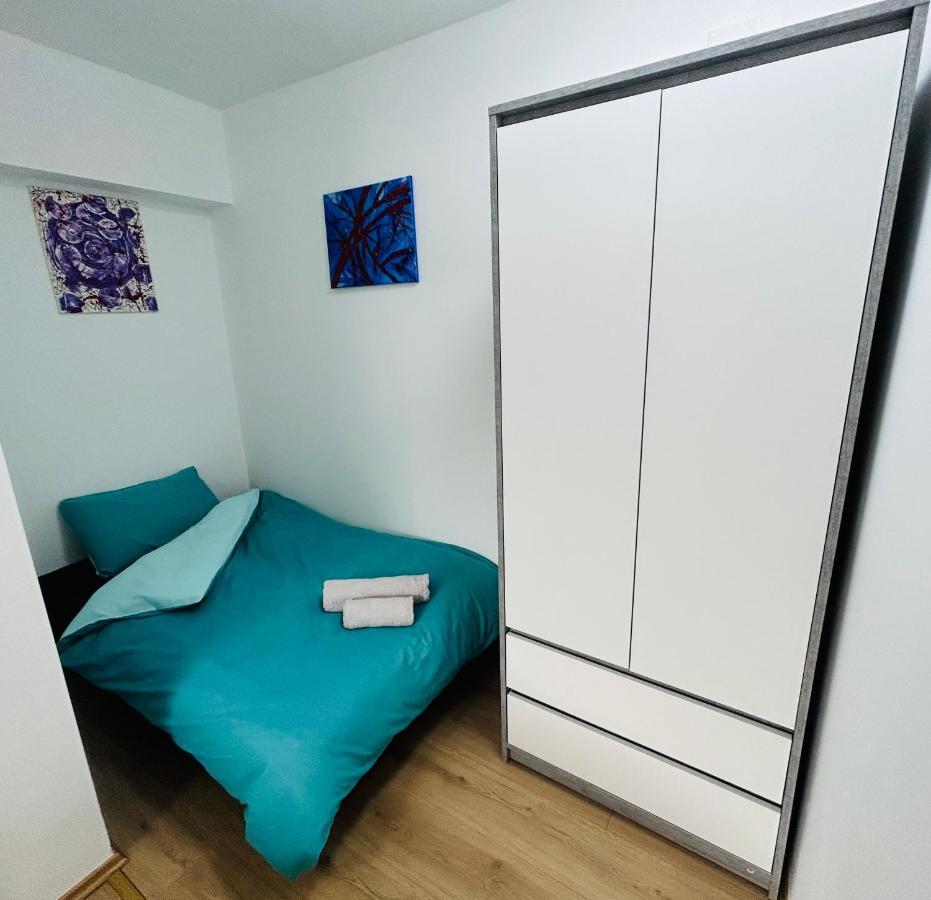 In Time Apartment *